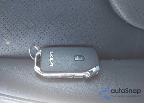 2024 Kia Sportage Plug-In Hybrid X-Line из США, поврежденный, VIN KNDPYDDH6R7137477